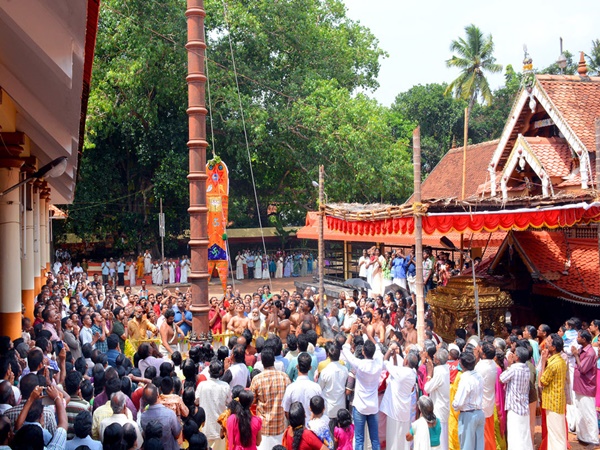 മുഖവും തലയും വീണയിടം