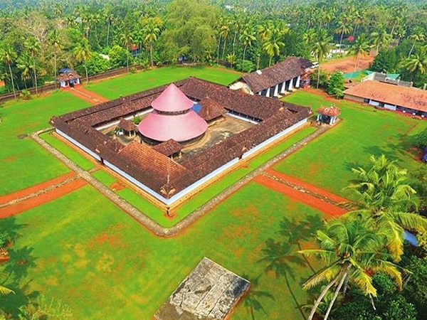അവിട്ടത്തൂര് ശിവക്ഷേത്രം