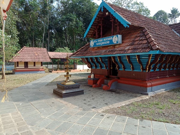 കക്കാട് ശ്രീപുരുഷമംഗലം ക്ഷേത്രം