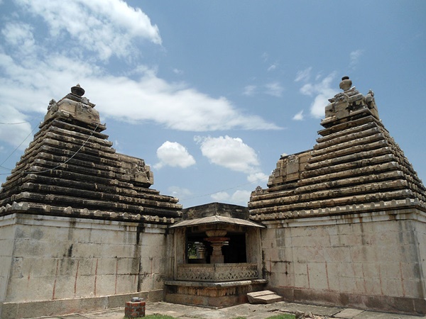 നിഴലിന്റെ കഥ
