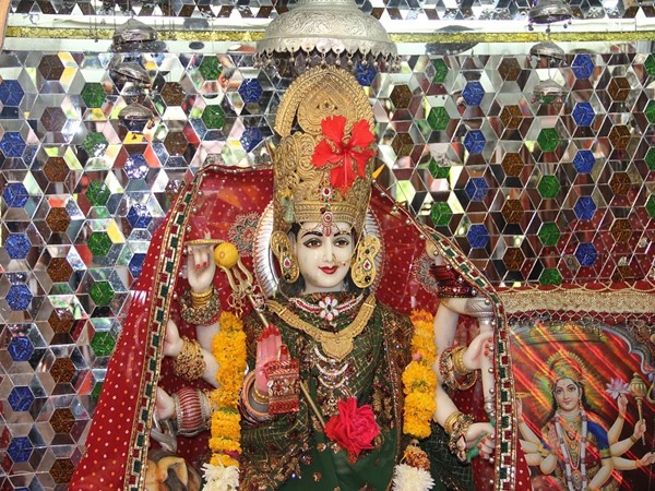 ഓലക്കുടലിലെത്തിയ ദേവി