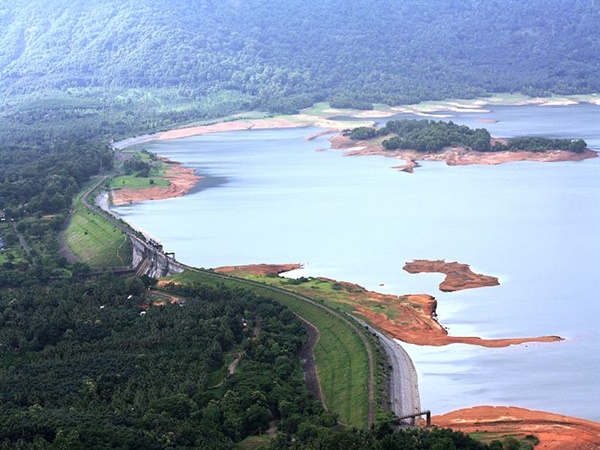 കാഞ്ഞിരപ്പുഴ ഡാം ഉദ്യാനത്തില് 250 പേര്ക്ക്