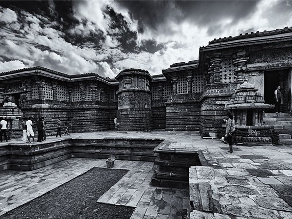 39 വര്ഷം നീണ്ട നിര്മ്മാണം