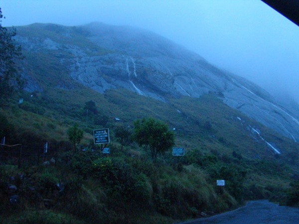ആനമുടിയെന്നാല്