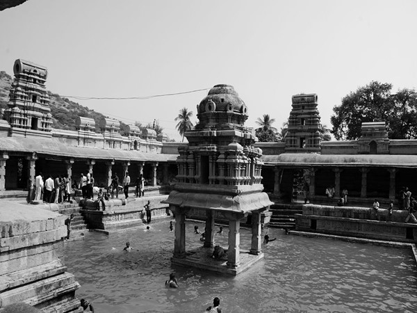 എത്തിച്ചേരുവാന്