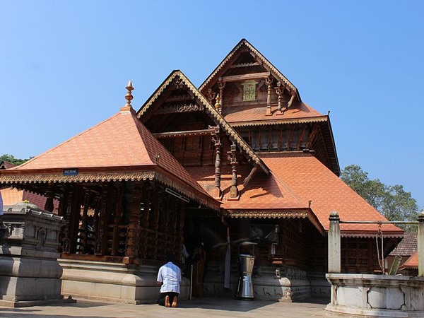 പുത്തൂര് ശ്രീ മഹാലിംഗേശ്വര് ക്ഷേത്രം