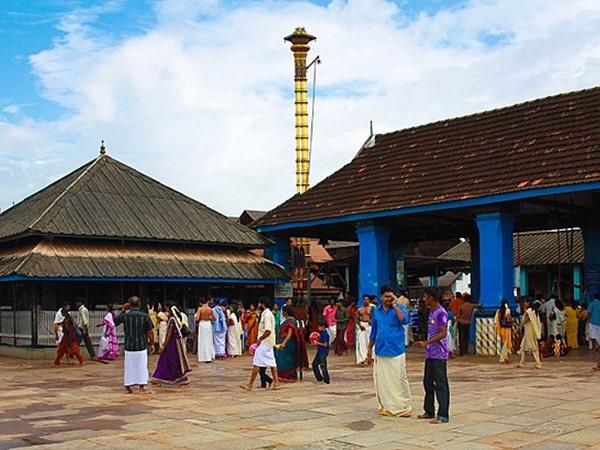 ചോറ്റാനിക്കര ദേവി ക്ഷേത്രം