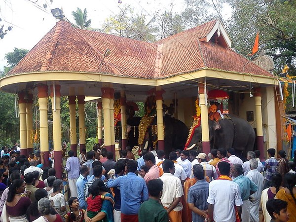 അര്ജുനനും മഹാദേവനും