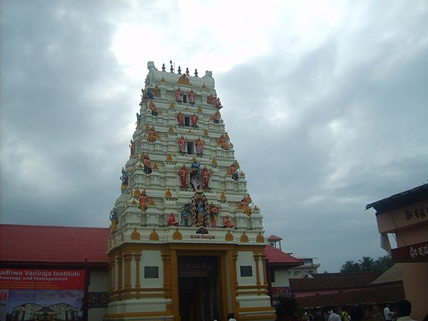 സുവര്ണ്ണ ഗോപുരം