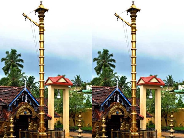ക്ഷേത്രത്തിനുള്ളില്