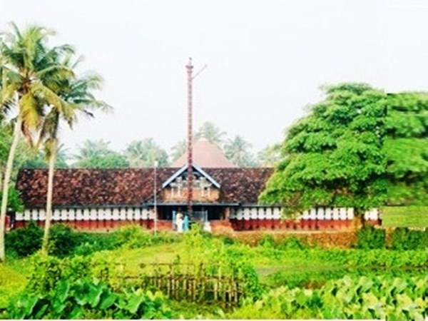 അർദ്ധനാരീശ്വരസങ്കൽപ്പത്തിൽ