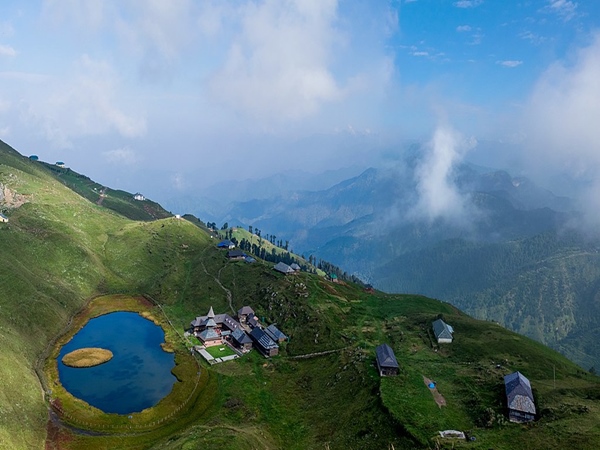 അടിപൊളി കാഴ്ചകള്