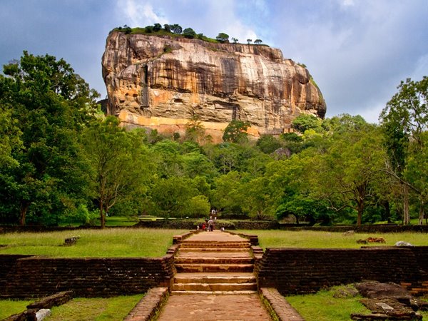 എവിടെയൊക്കെ പോകാം