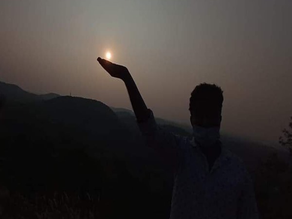 കാഴ്ചകളിലേക്ക്