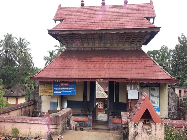 മഡിയൻ കൂലോം ക്ഷേത്രം