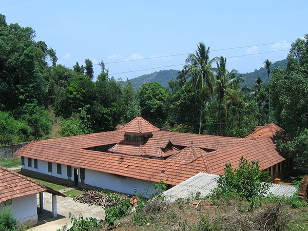 ജലദുര്ഗ്ഗ