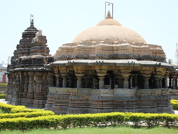 ഈശ്വര ക്ഷേത്രം, അരസിക്കരെ