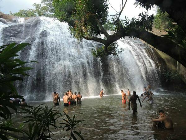 സുരക്ഷിതം