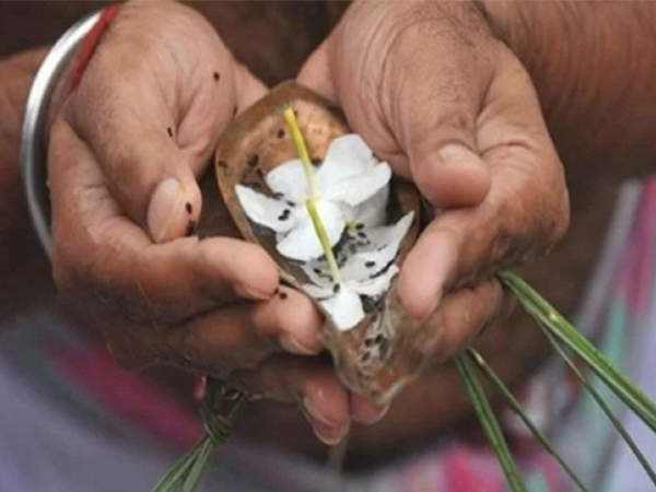 കര്ക്കിടകത്തിലെ കറുത്തവാവില്