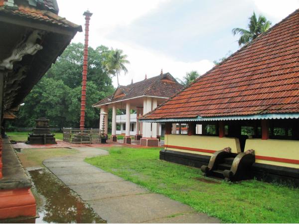 തിരുമൂഴിക്കുളം ക്ഷേത്രം