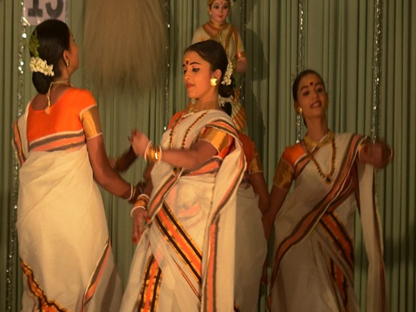 കൈകൊട്ടിക്കളി