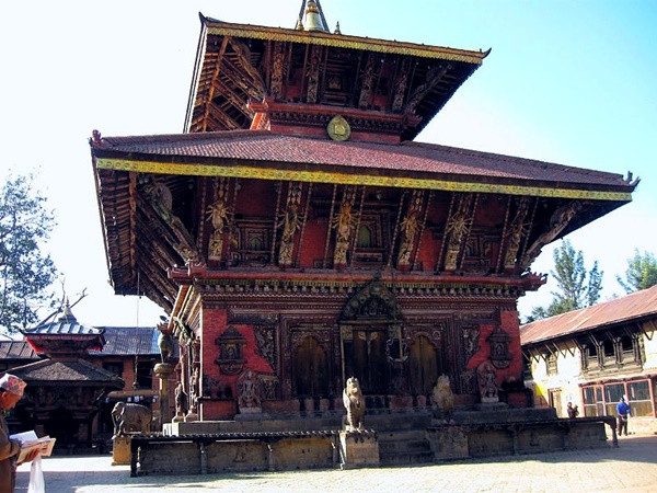 ചാങ്കു നാരായണ് ക്ഷേത്രം