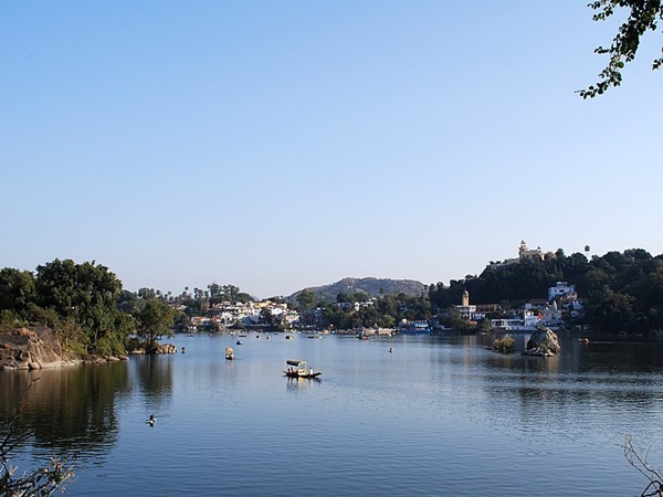 തന്ത്രപ്രധാന ഇടം