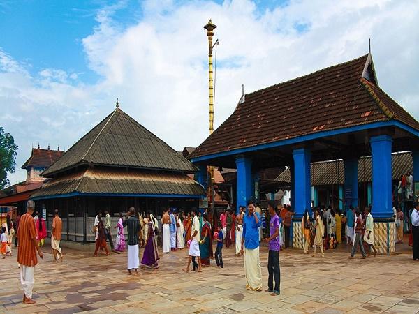 ചോറ്റാനിക്കര ദേവി ക്ഷേത്രം