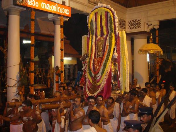 നിര്മ്മാല്യം തൊഴുതാല്