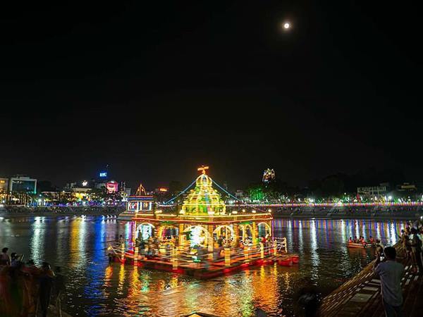 മൈലാപ്പൂര്