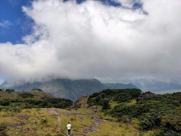 trekking trekking