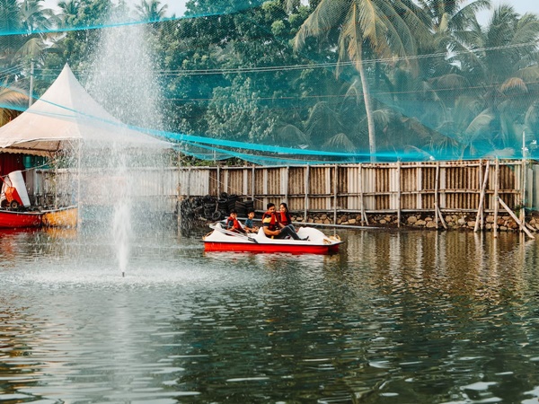 ബോട്ടിങ് നടത്താം...
