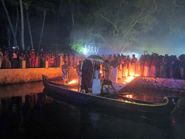 ഭൂമിയിലെ ഏറ്റവും വലിയ ദേവമേള