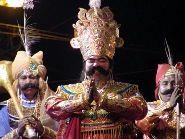 ധനു ജാത്ര, ലോകത്തിലെ ഏറ്റവും വലിയ ഓപ്പൺ എയർ തിയേറ്റർ