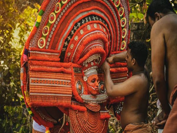സാംസ്കാരിക അനുഭവങ്ങള്