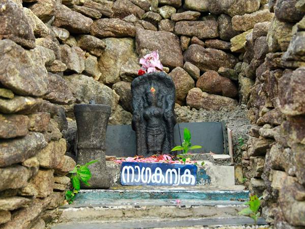 ഉപദേവതകളും ശില്പങ്ങളും