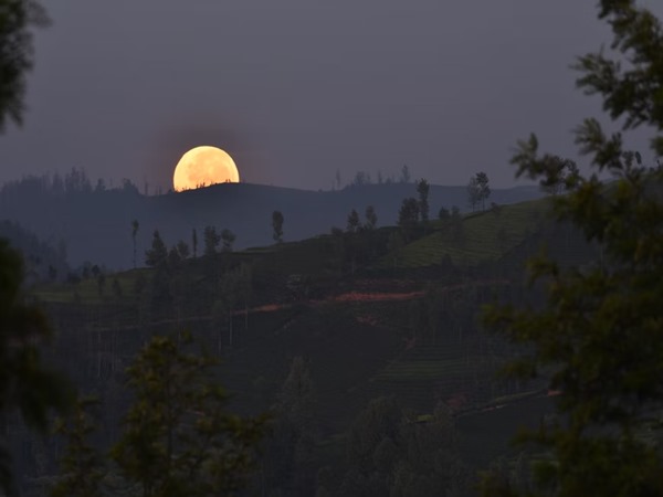 പ്ലാന് ചെയ്തുപോകാം