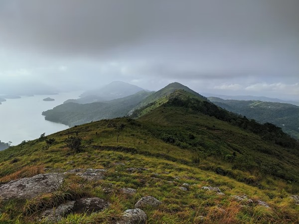 ഇടുക്കി കാഴ്ചകളിലൂടെ
