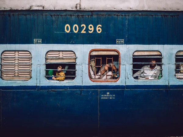 തിയ്യതിയും യാത്രയും