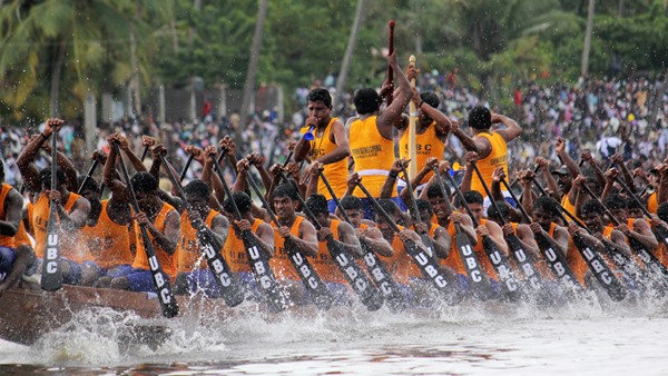 നെഹ്റു ട്രോഫി വള്ളംകളി മത്സരം