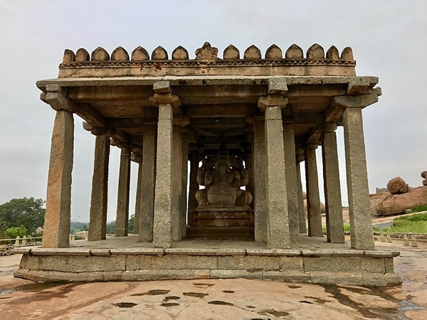 ഒറ്റക്കല്ലിലെ ഗണപതി