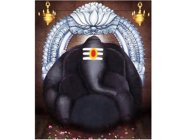 വളരുന്ന വിഗ്രഹം