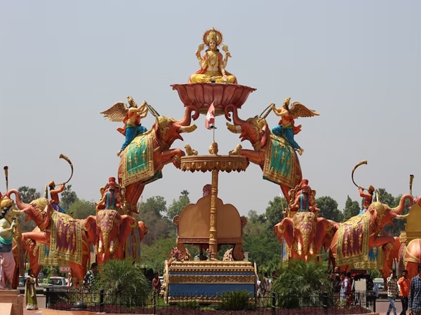 ഒന്നാം ദിവസം
