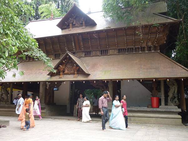 തുലാ മാസത്തിലെ ആയില്യം- ചരിത്രവും വിശ്വാസവും