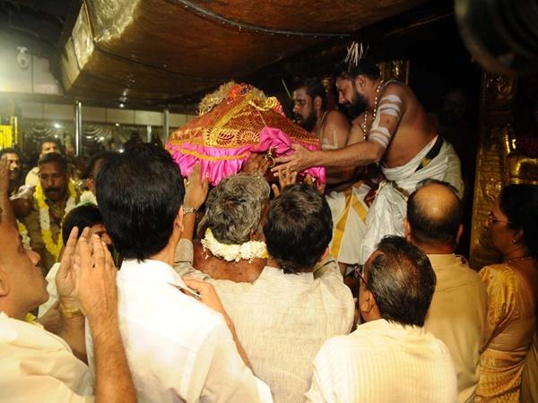 തിരുവാഭരണം ദർശന സമയം