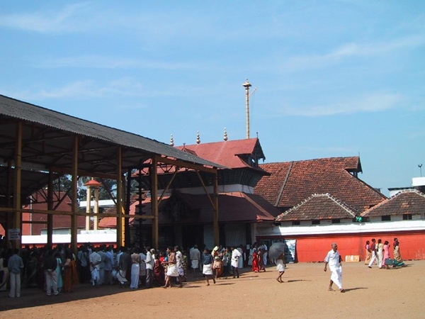 ഗുരുവും വായുവും ചേരുന്ന ഗുരുവായൂർ